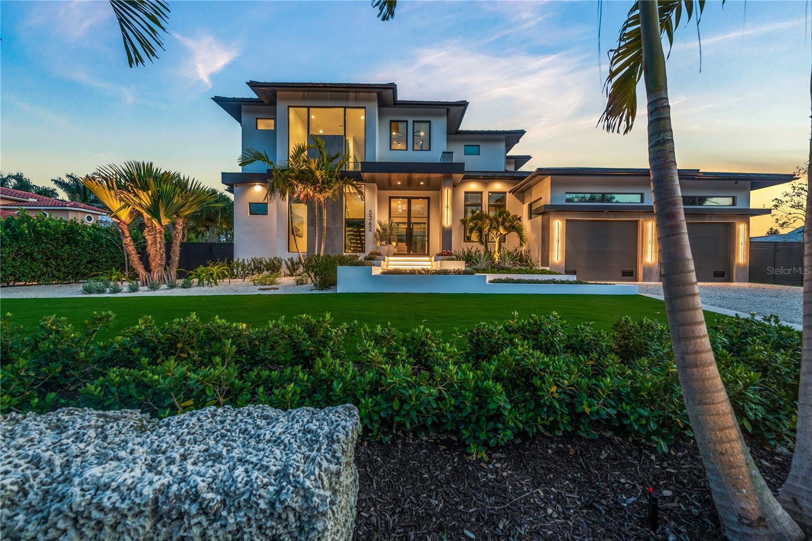 SIESTA ISLES - Residential