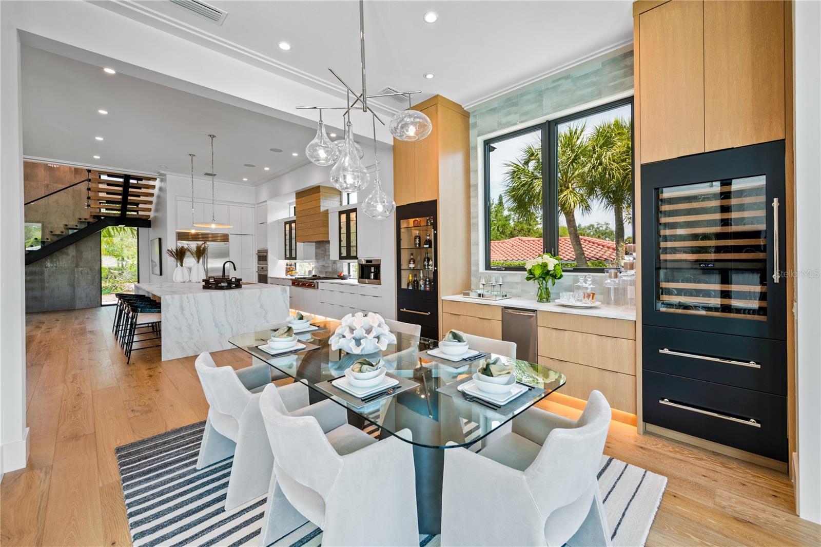 SIESTA ISLES - Residential