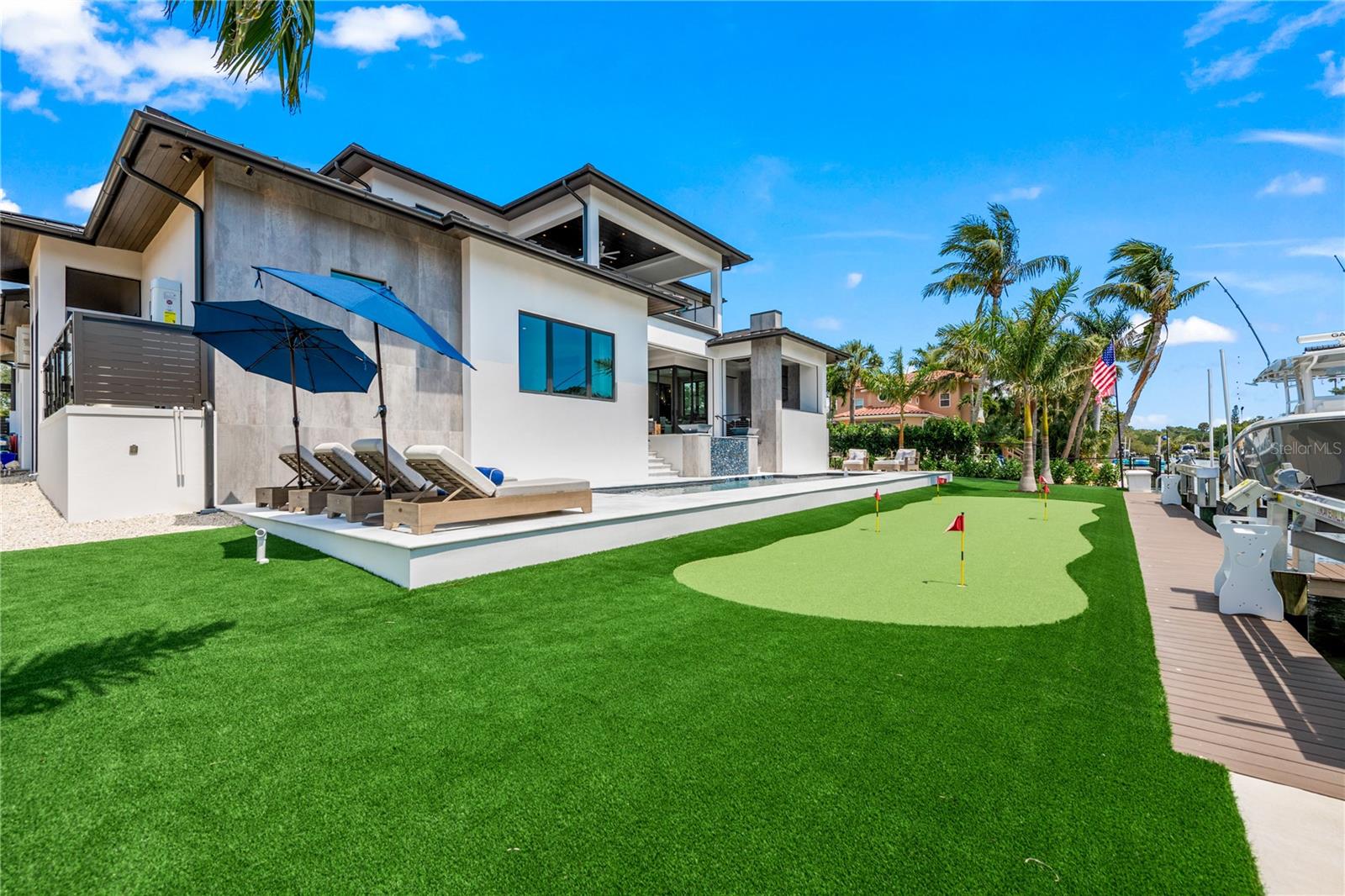 SIESTA ISLES - Residential