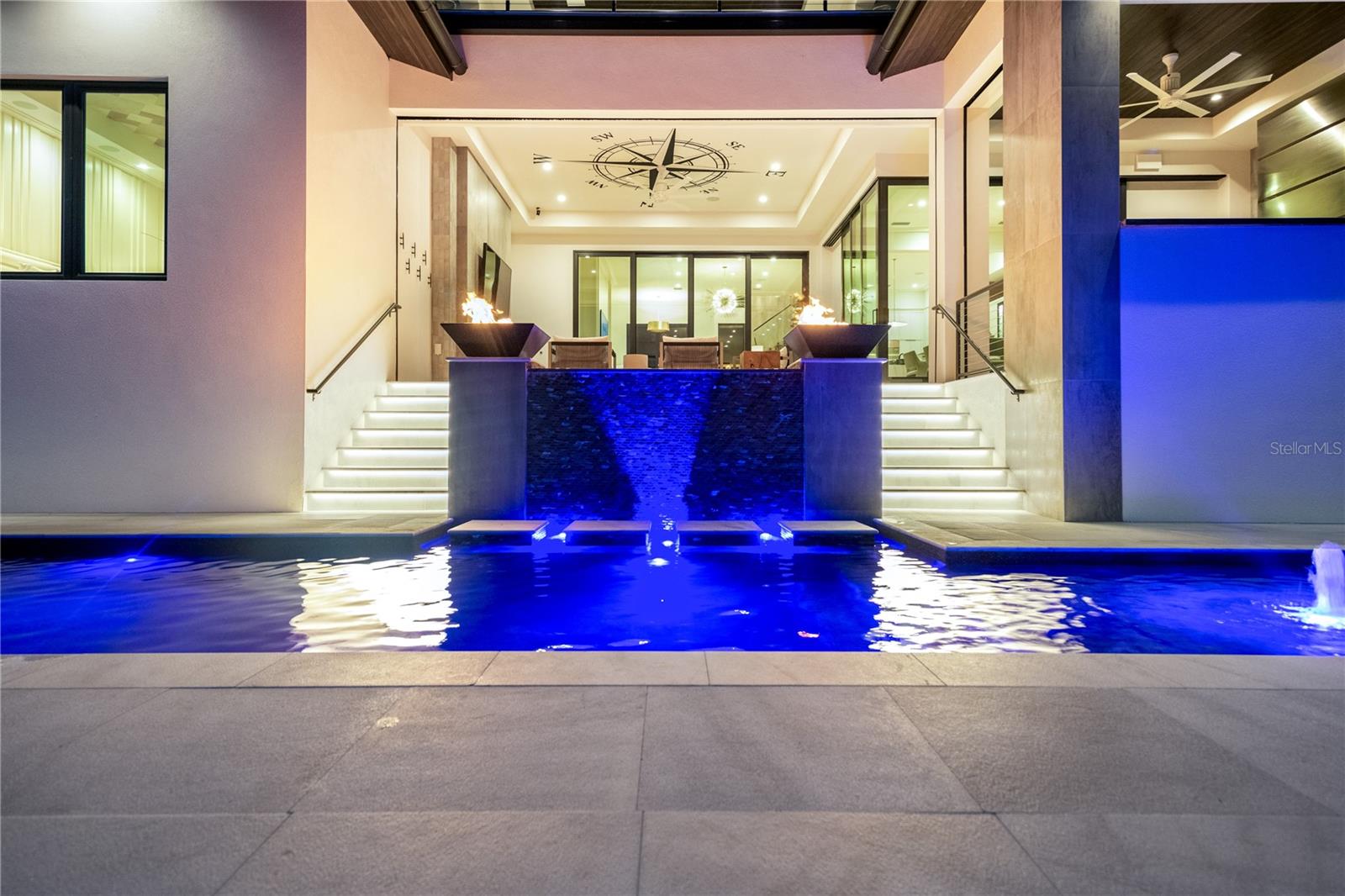 SIESTA ISLES - Residential