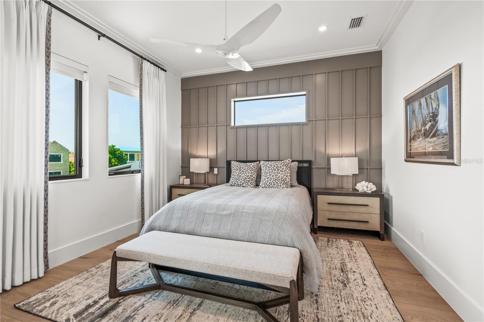 SIESTA ISLES - Residential