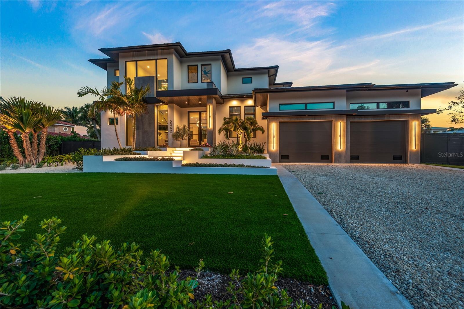 SIESTA ISLES - Residential