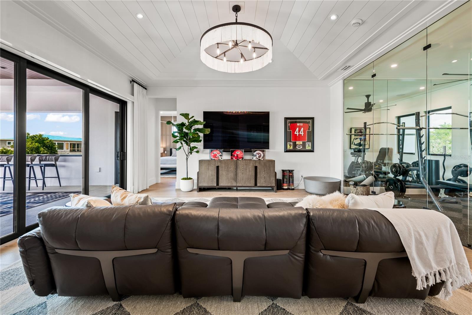 SIESTA ISLES - Residential