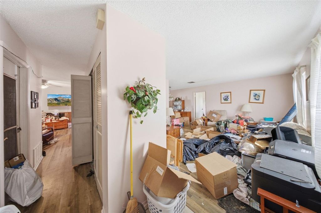 Photo of 200 Sir Lawrence Drive, Sanford, FL 32773 (MLS # O6400133)