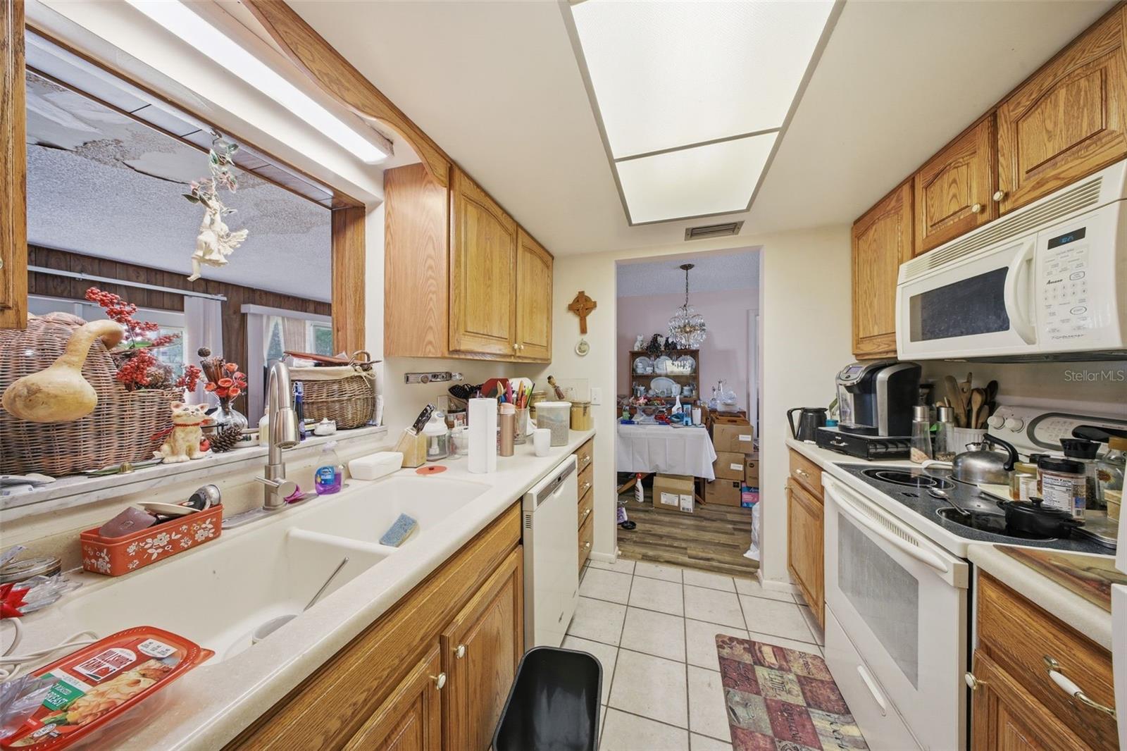 GROVEVIEW VILLAGE - Residential