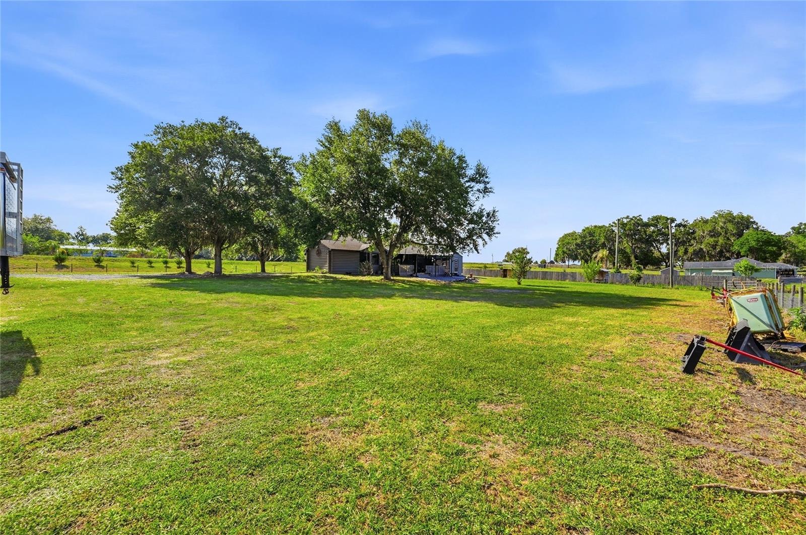 ACREAGE - Residential