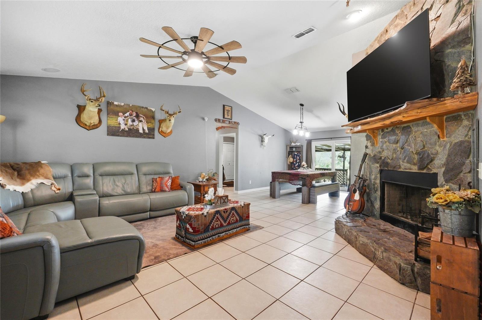 ACREAGE - Residential