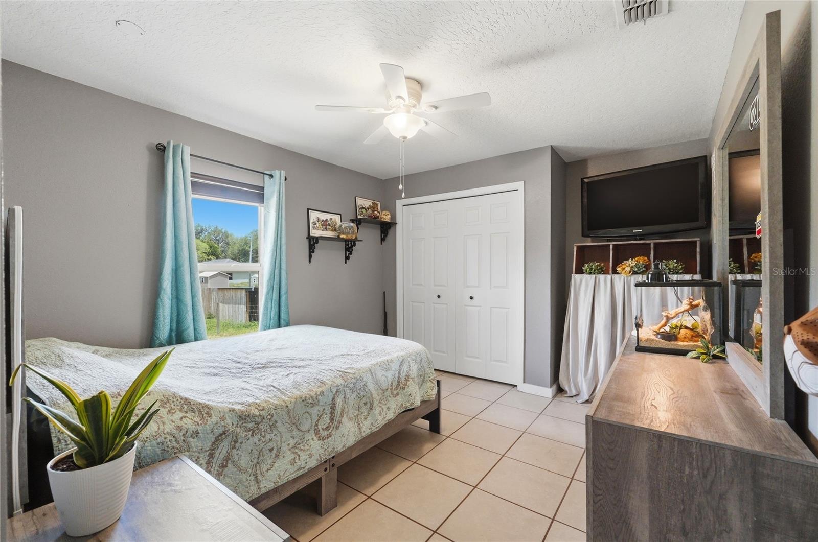 ACREAGE - Residential