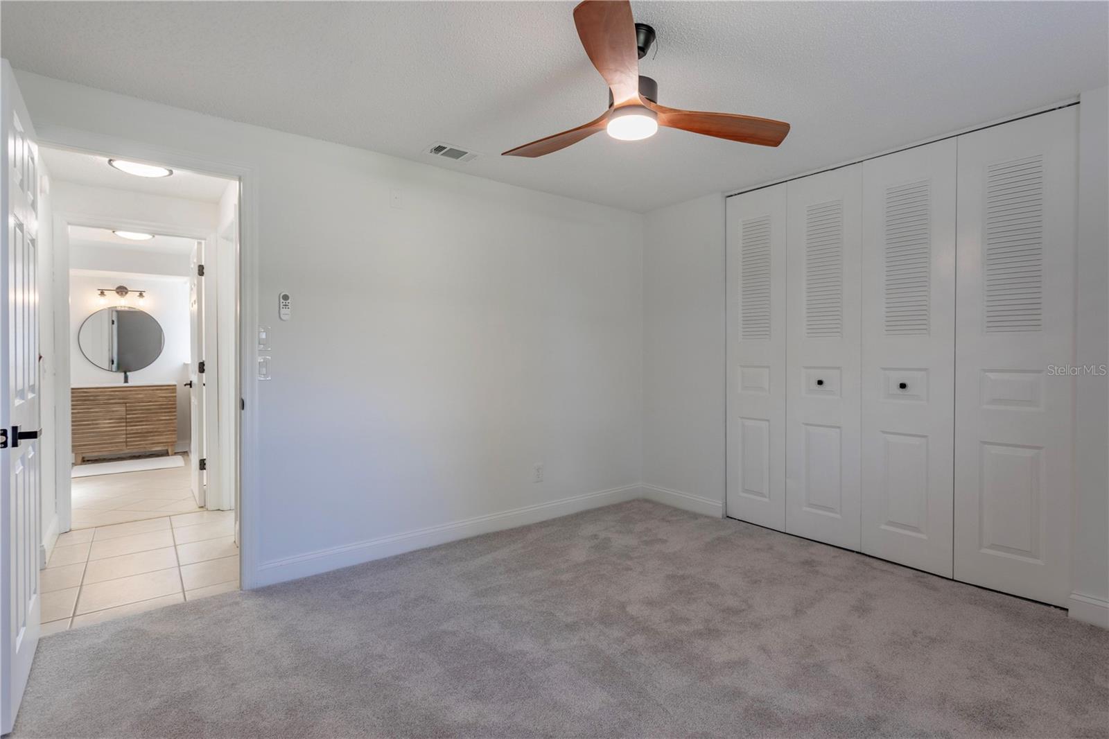 HARBOR EAST UNIT 1 - Residential Lease