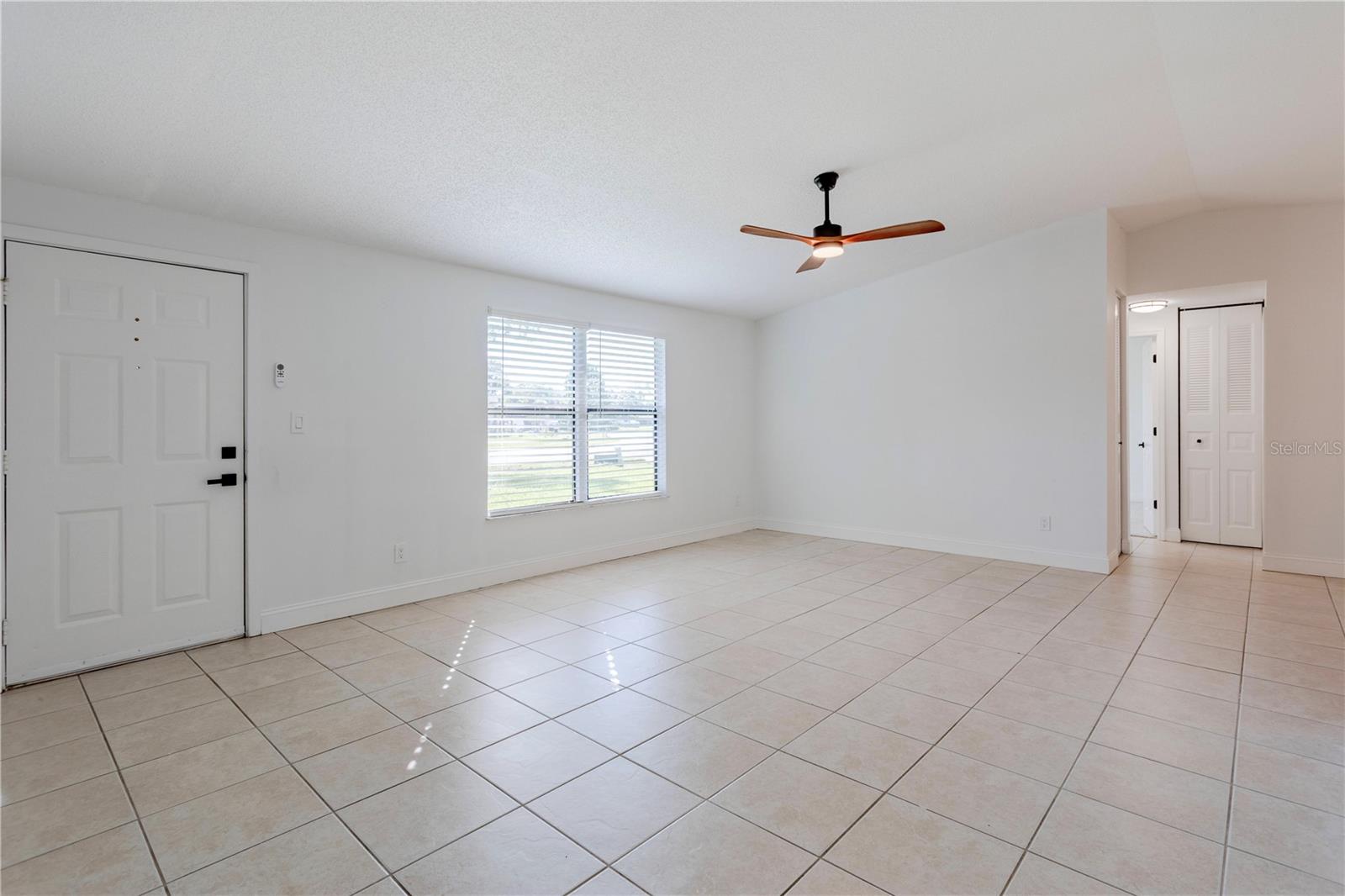 HARBOR EAST UNIT 1 - Residential Lease