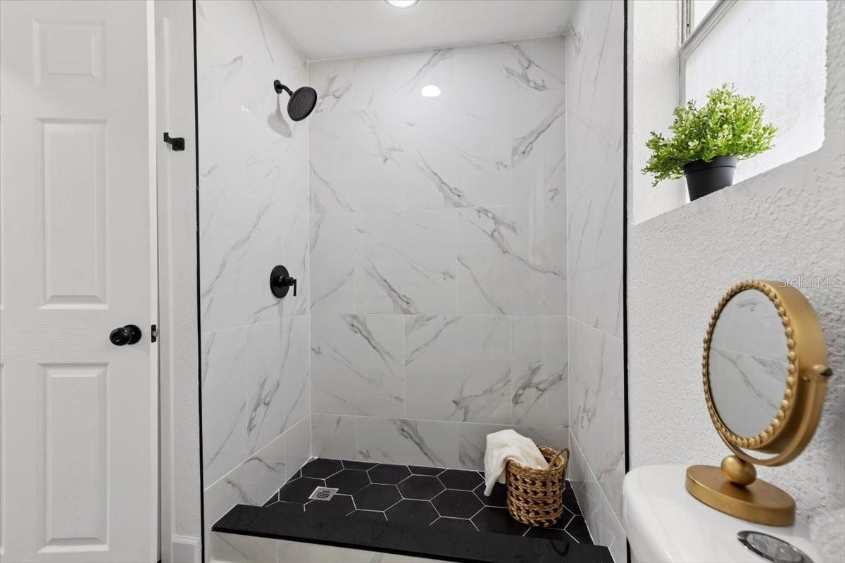 UNPLATTED - Residential Lease