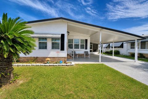 Photo of 4253 Cedarwood Street, Winter Haven, FL 33880 (MLS # P4938563)