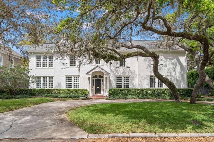 Very rare opportunity to own a remarkable residence in Bayshore Bayshore Beautiful on one of Tampa's prettiest streets. The home sits on an oversized 107x118 lot and was originally built by Tampa pioneers, the Himes family. This classically elegant home offers high ceilings accented by detailed molding and wide plank pre-engineered oak floors throughout. The entry foyer is flanked by the formal dining room and living room with a fireplace and built-ins on each side. The study/den is adjacent to the living room and offers privacy. The floor plan is perfect for entertaining with a chef's kitchen that boasts a Wolf range with 6 gas burners, griddle and double ovens, Sub Zero refrigerator with a glass front door, 2 marvel under counter beverage refrigerators, quartzite kitchen countertops, a Shaw double porcelain sink, crackled tile backsplash, pot filler, Cove dishwasher, Brian Castor cabinets and a breakfast bar that seats 5. There is a beautiful informal dining area off the kitchen the looks out over the courtyard and backyard. The kitchen overlooks the spacious family room and opens into the formal dining room. Upstairs you will find the spacious primary suite with a wood burning fireplace and renovated bathroom and a large walk in custom closet. In addition, there are 2 ensuite bedrooms plus a large loft that can be easily converted back to an additional bedroom & bathroom if needed. There is also a laundry room and a large storage area/closet upstairs.. Enjoy the back patio area for entertaining and the renovated guest house!