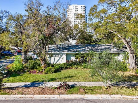 A home in TAMPA