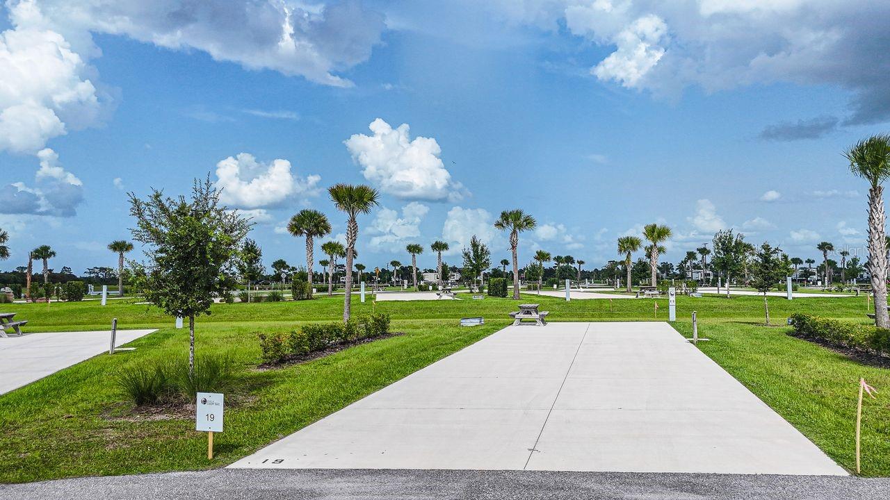 NONRESIDENTIAL CONDO - Land