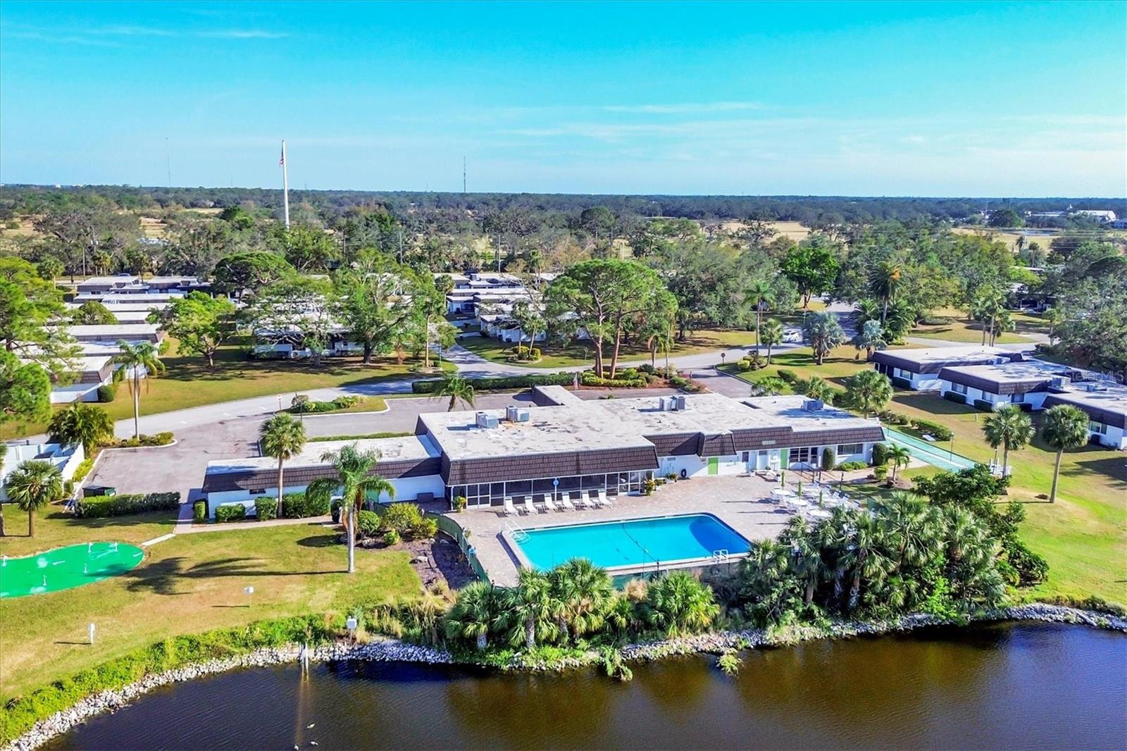 GLEN OAKS RIDGE VILLAS 1 - Residential