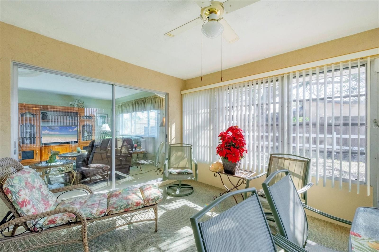 GLEN OAKS RIDGE VILLAS 1 - Residential