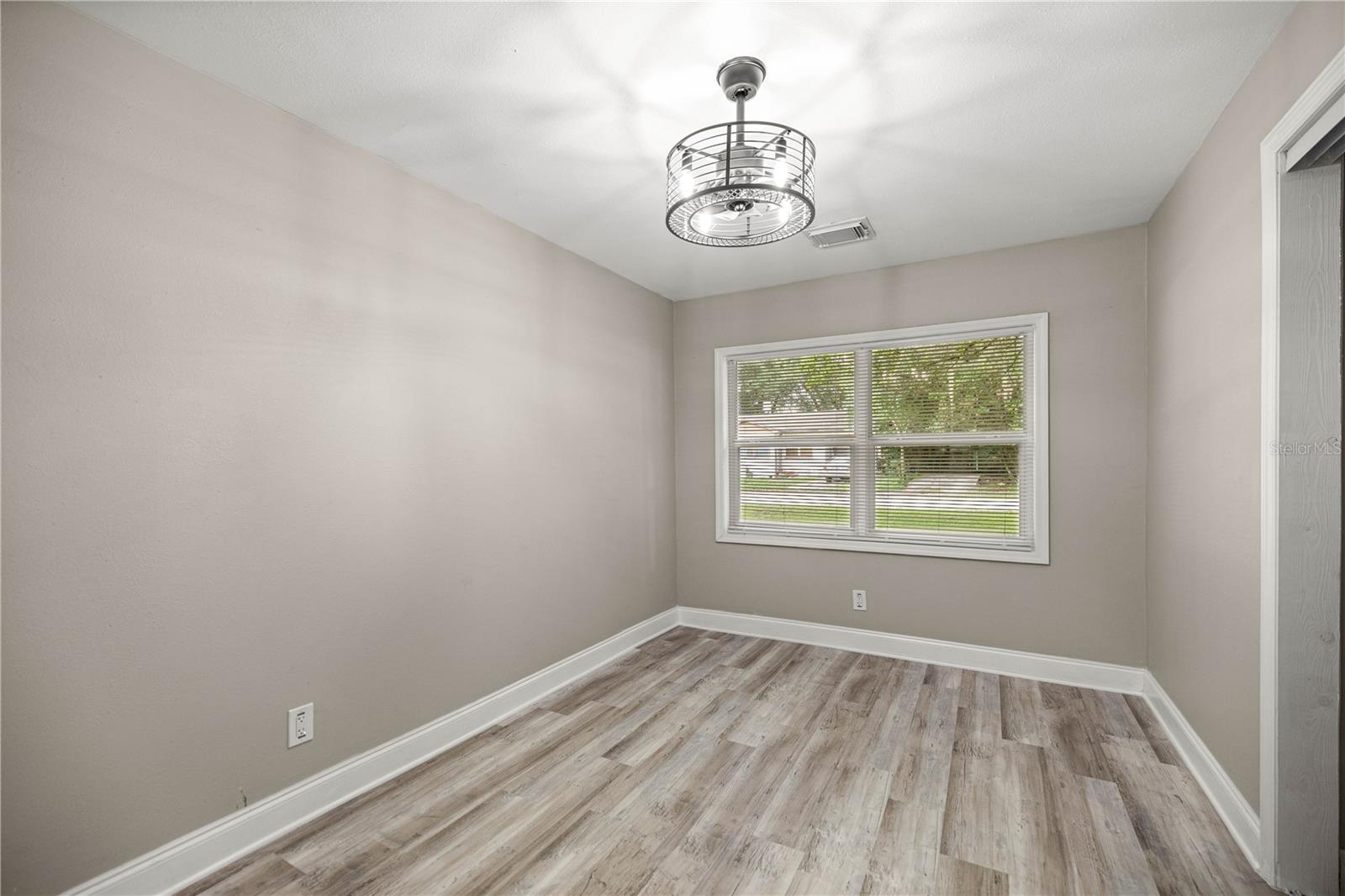 FLOYDS ADD 01 - Residential
