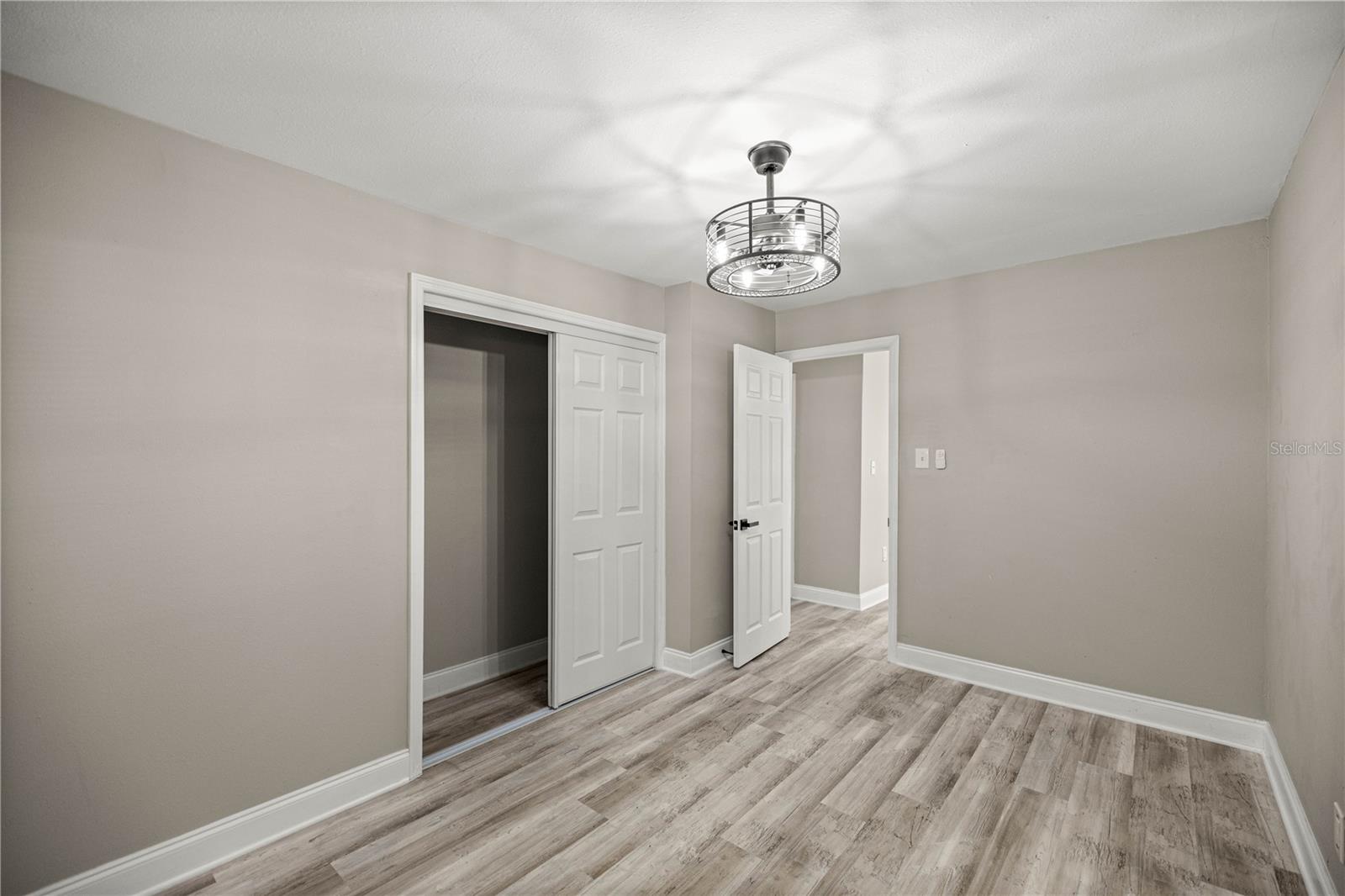 FLOYDS ADD 01 - Residential