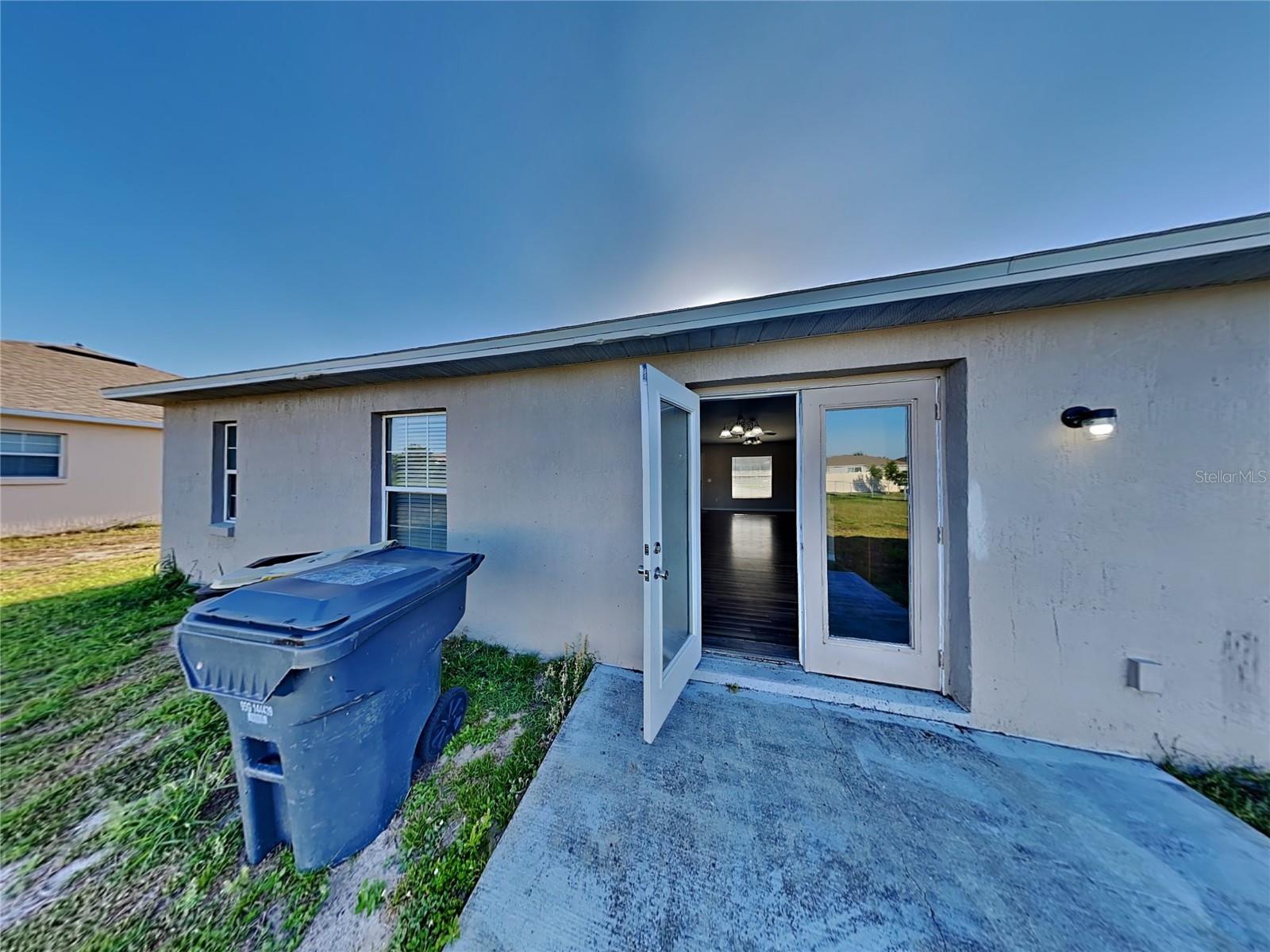 LAKE ELOISE POINTE - Residential Lease