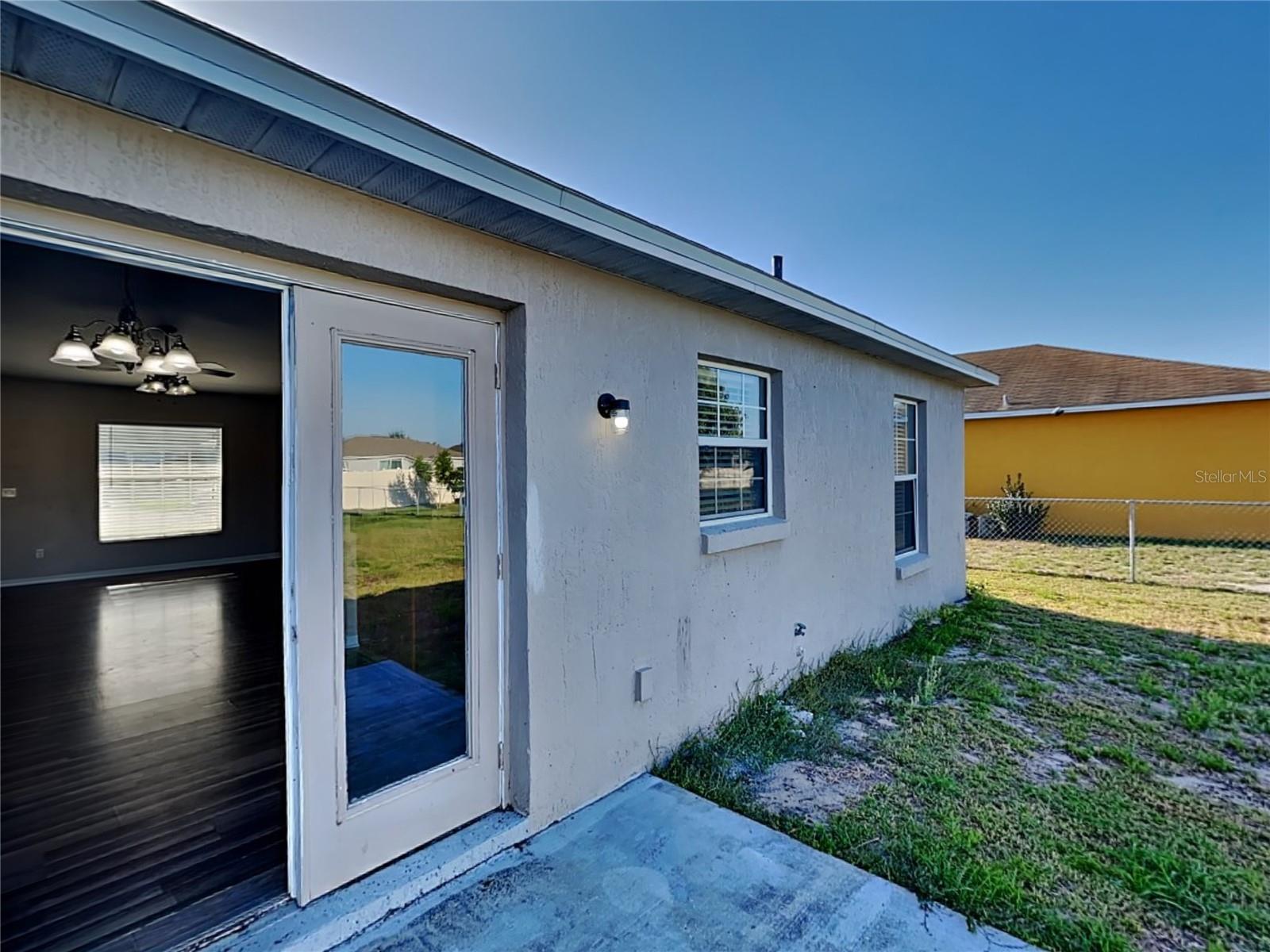 LAKE ELOISE POINTE - Residential Lease