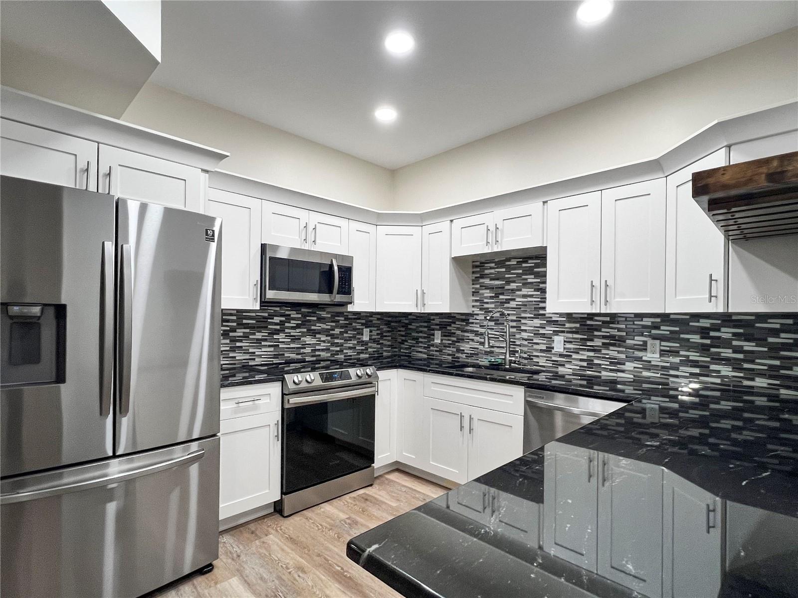SUMMERFIELD HOLLOW - Residential Lease