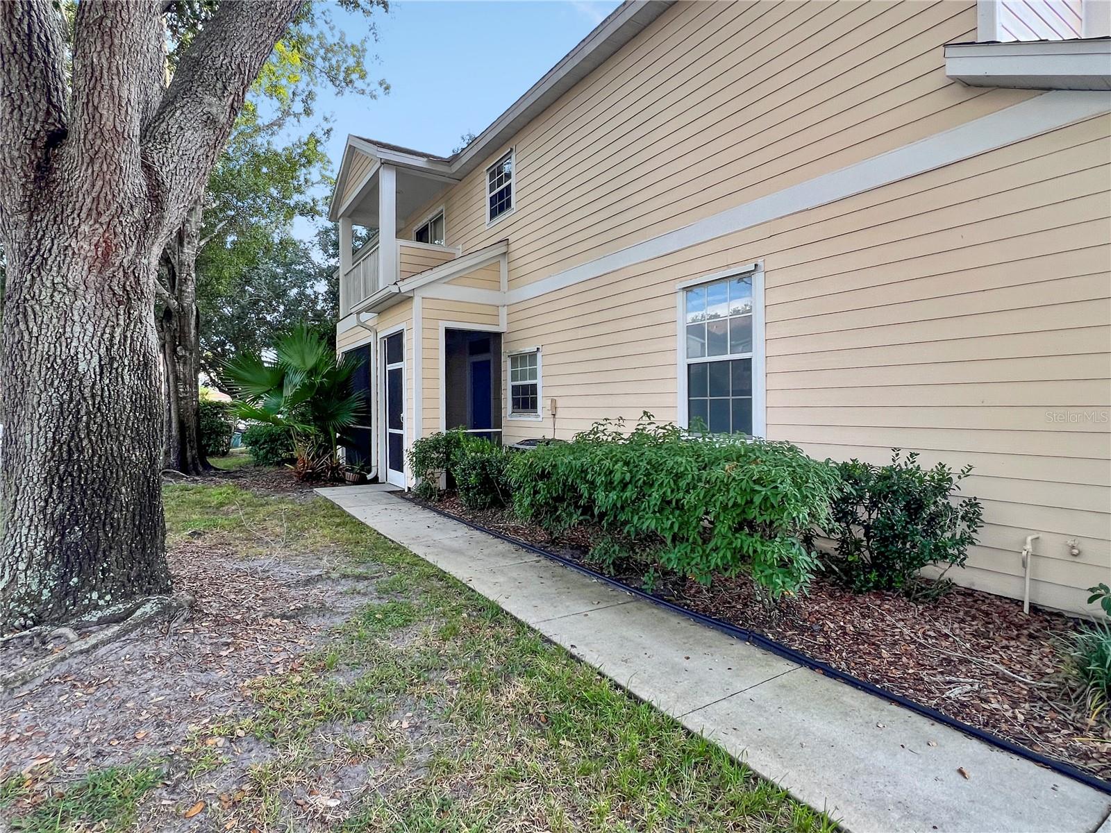 SUMMERFIELD HOLLOW - Residential Lease