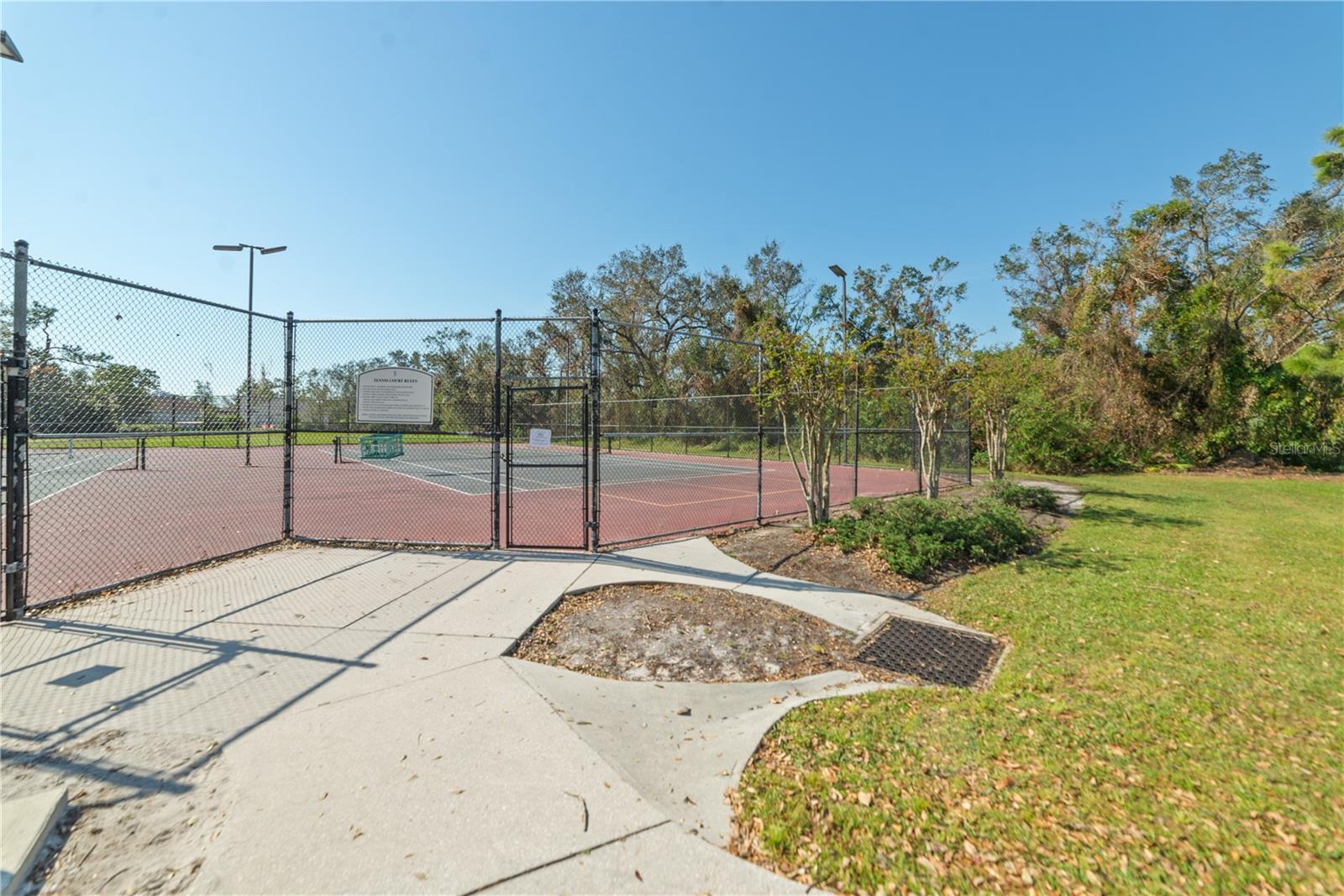 SUMMERFIELD HOLLOW - Residential Lease