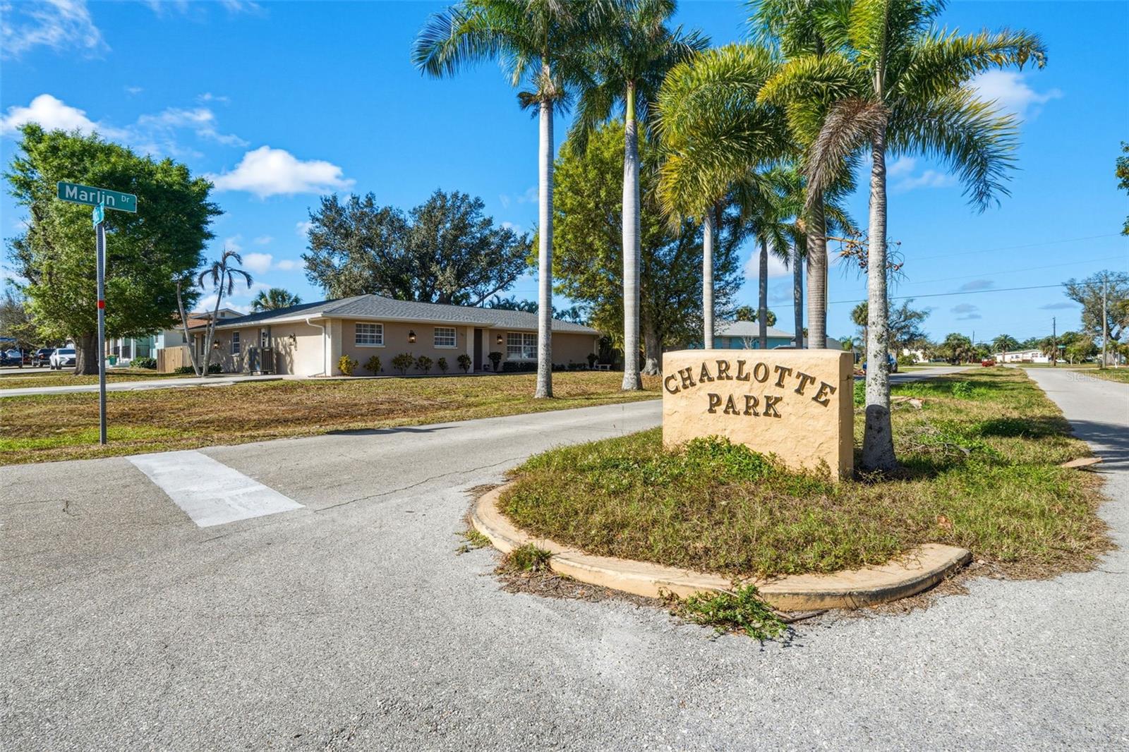 CHARLOTTE PARK - Residential