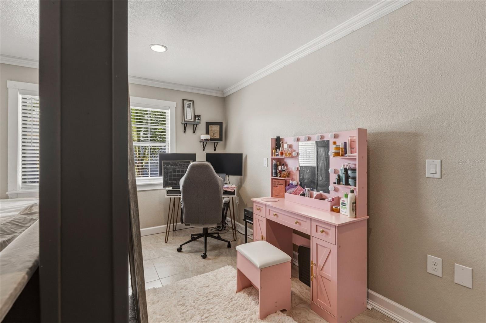 CHARLOTTE PARK - Residential