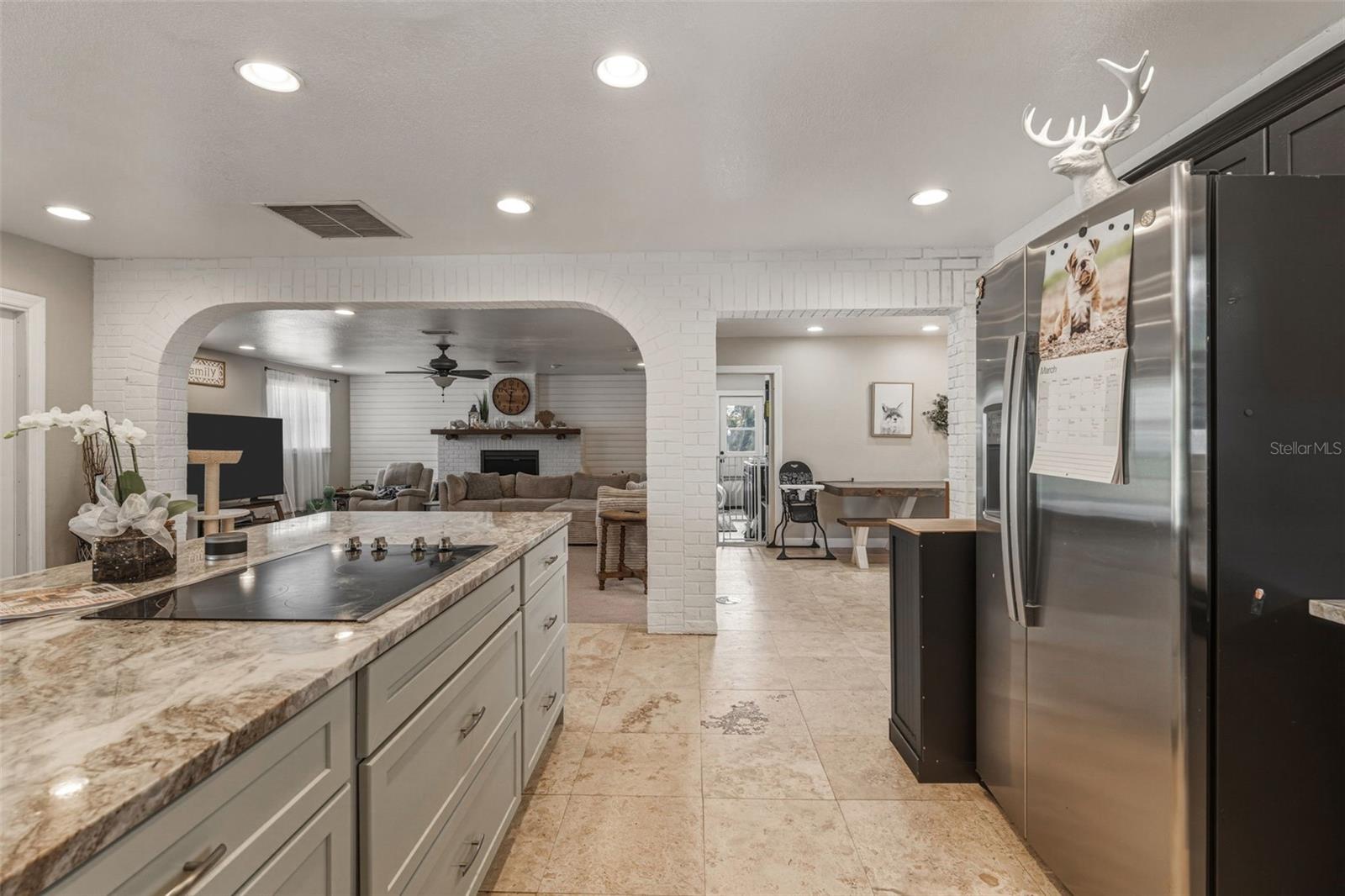 CHARLOTTE PARK - Residential