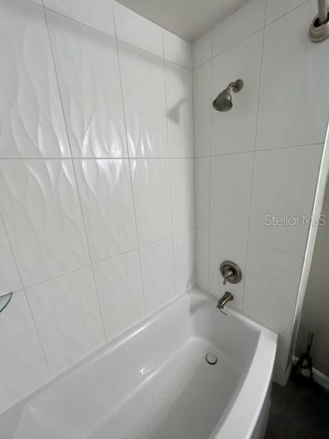 BELLA VILLINO VI - Residential Lease