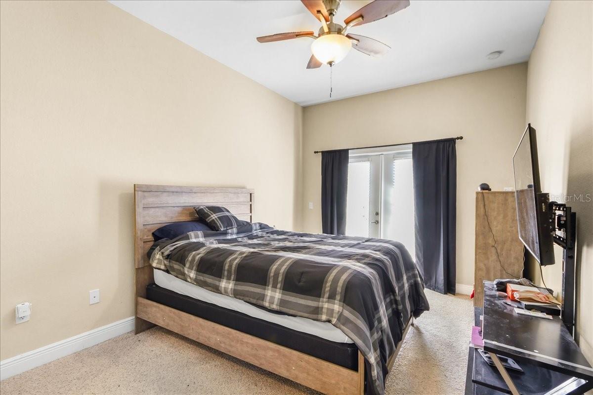 THE PALMS CONDO - Residential