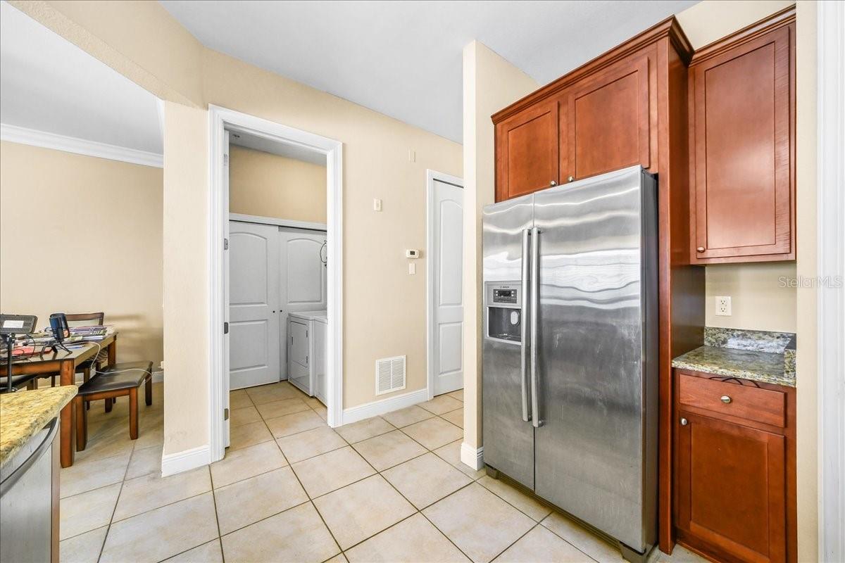 THE PALMS CONDO - Residential