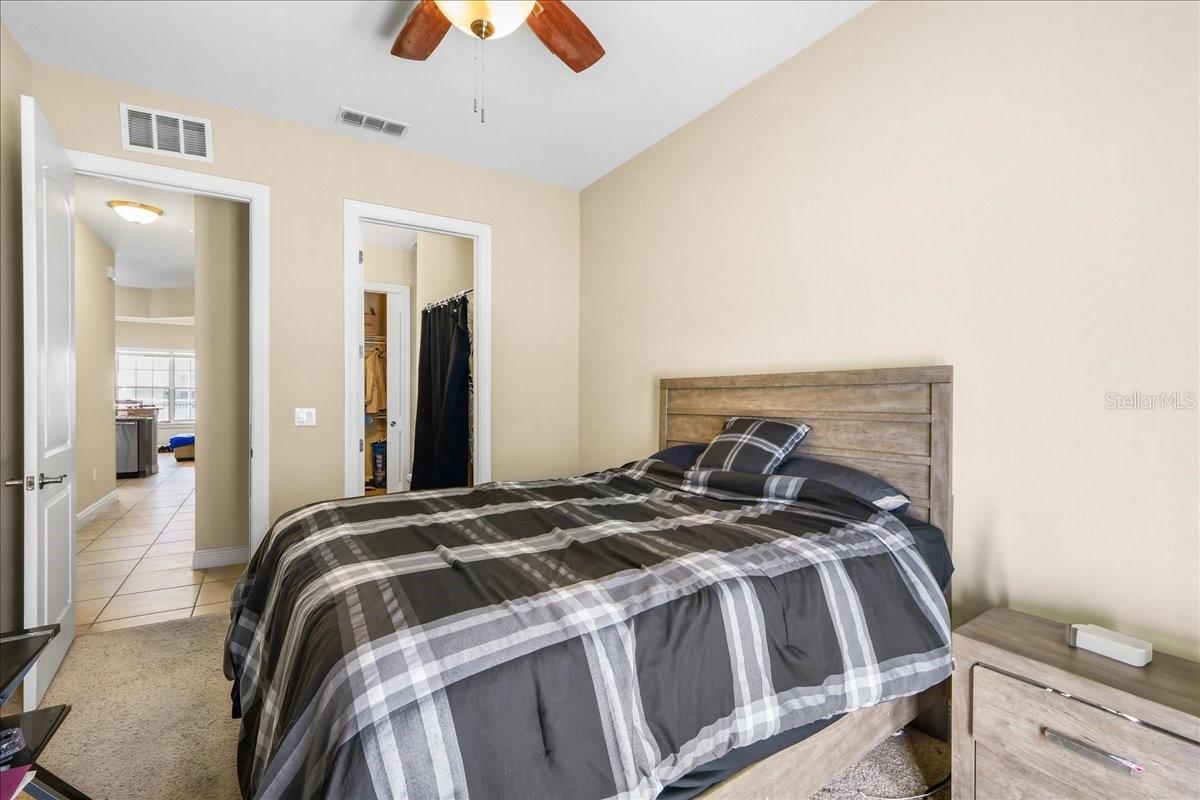 THE PALMS CONDO - Residential