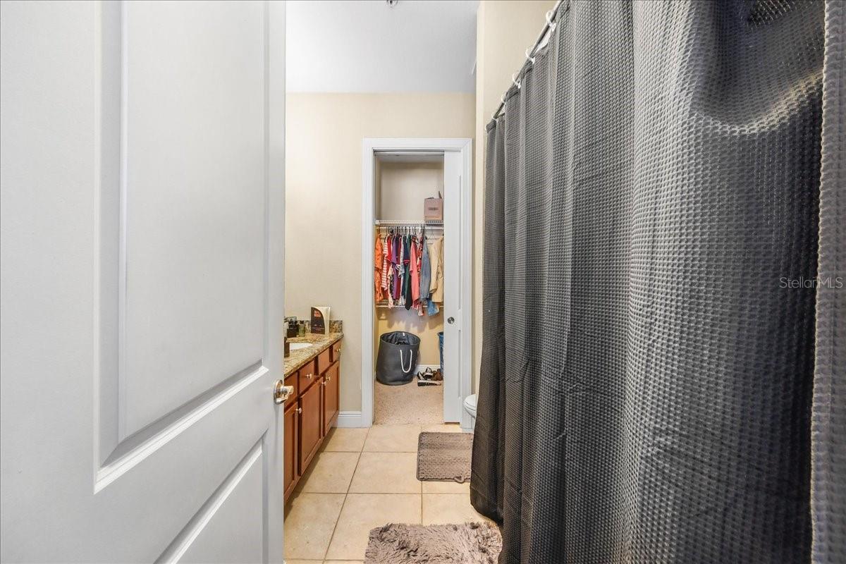 THE PALMS CONDO - Residential