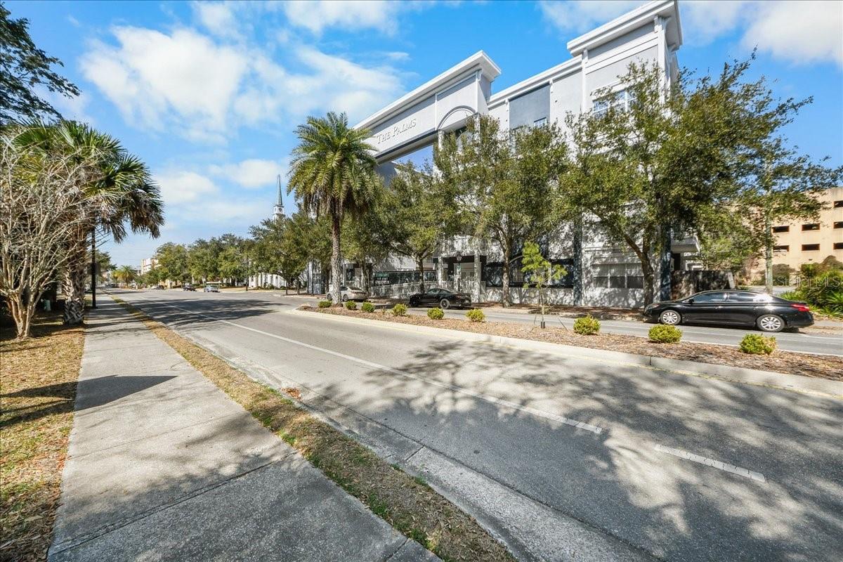 THE PALMS CONDO - Residential