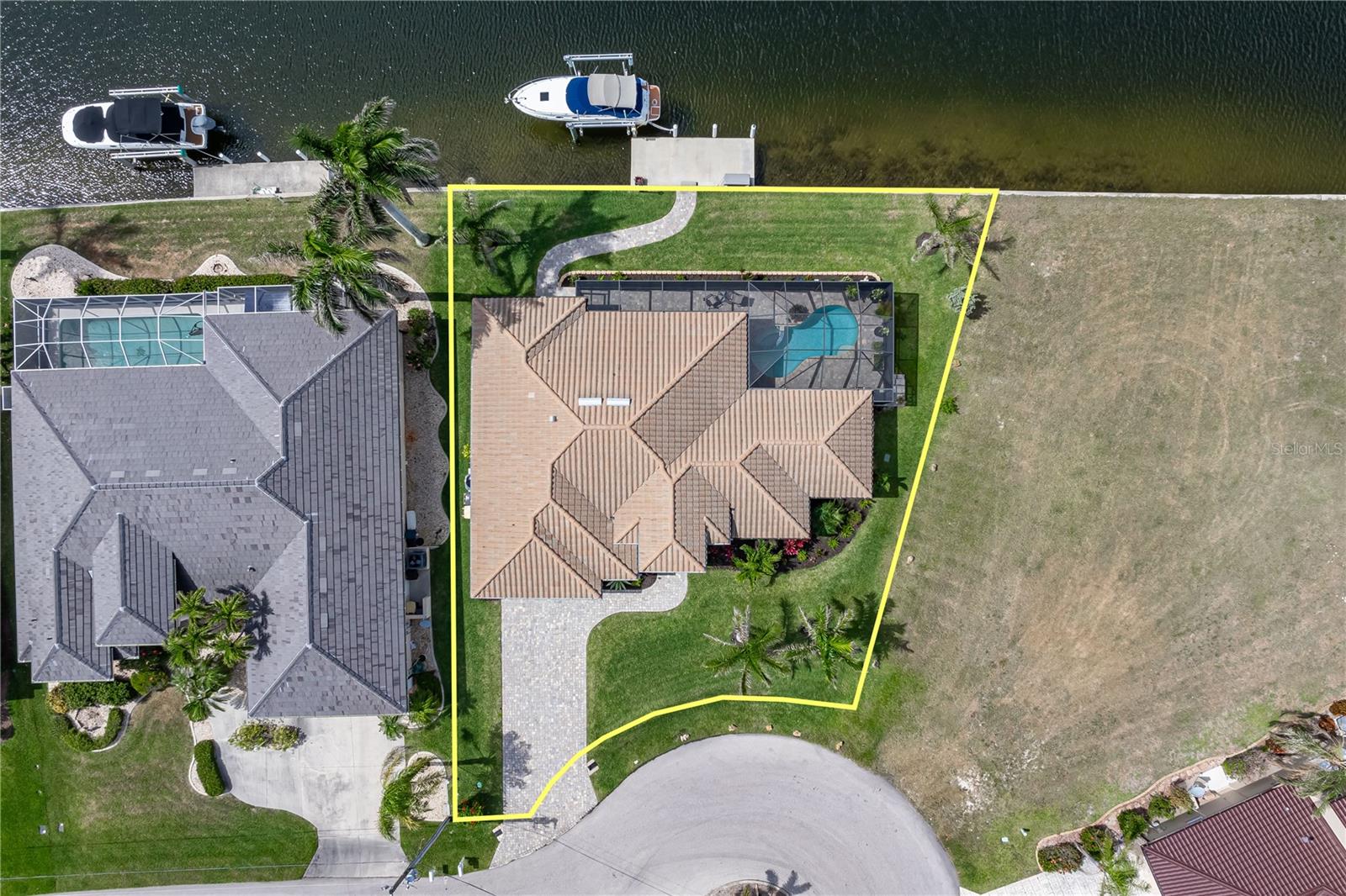 PUNTA GORDA ISLES SEC 15 - Residential