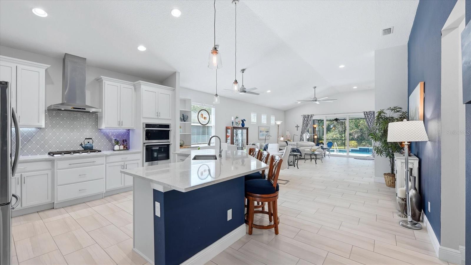 CROSSCREEK PH I SUBPH B & C - Residential