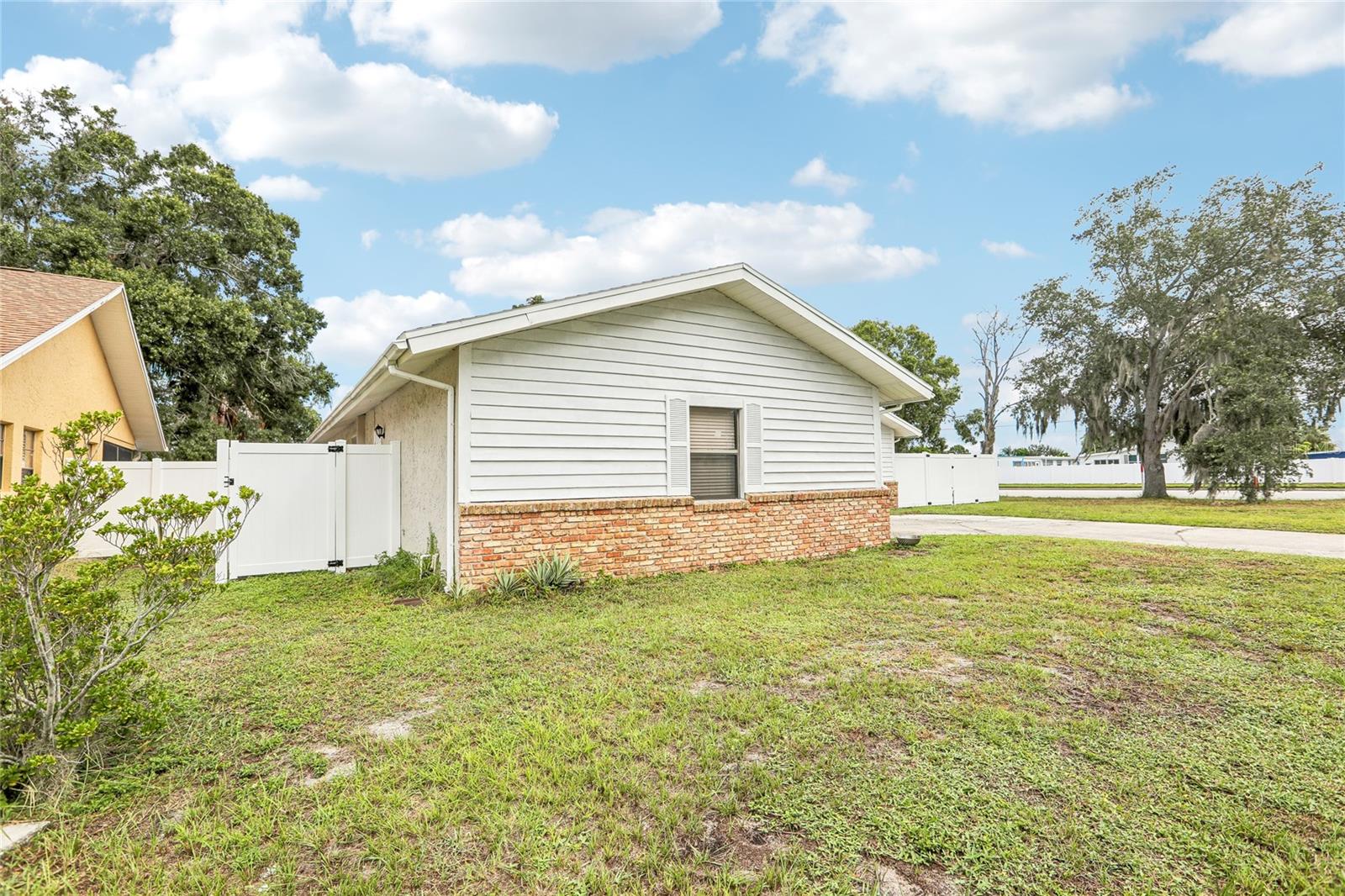 700 13TH COURT SW