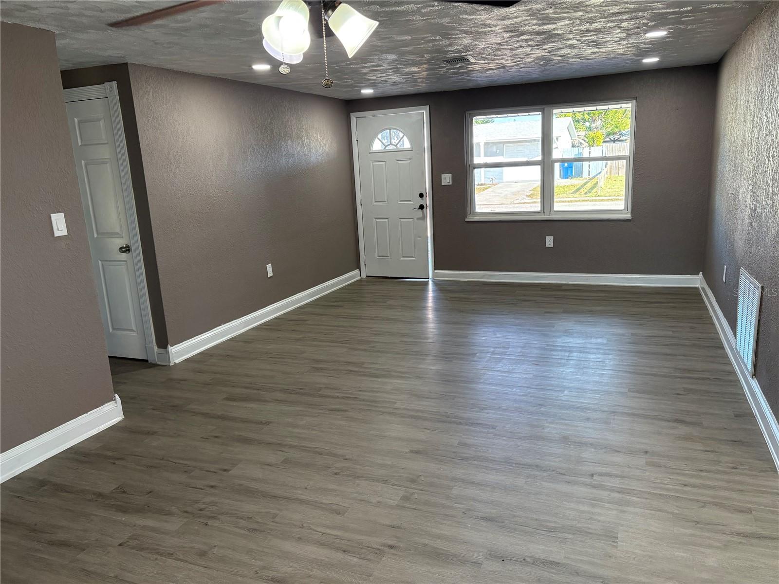 HOLIDAY LAKE ESTATES - Residential