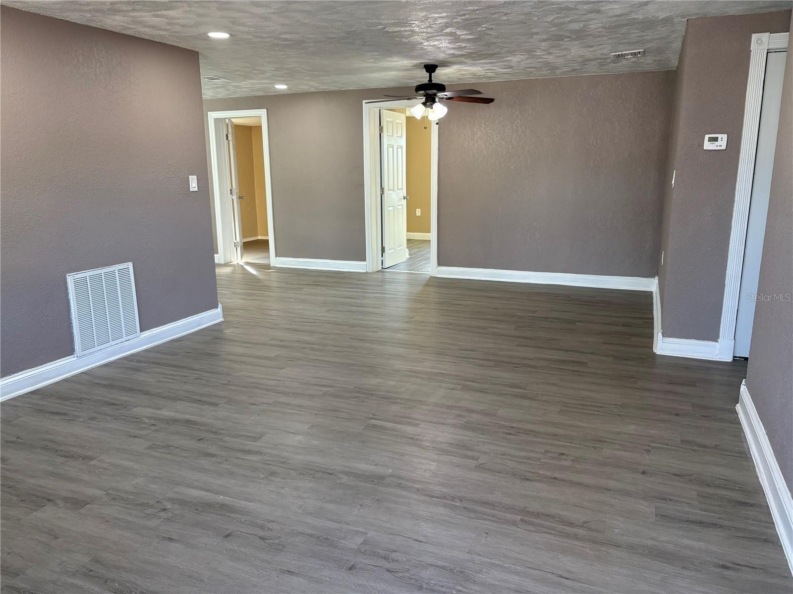 HOLIDAY LAKE ESTATES - Residential