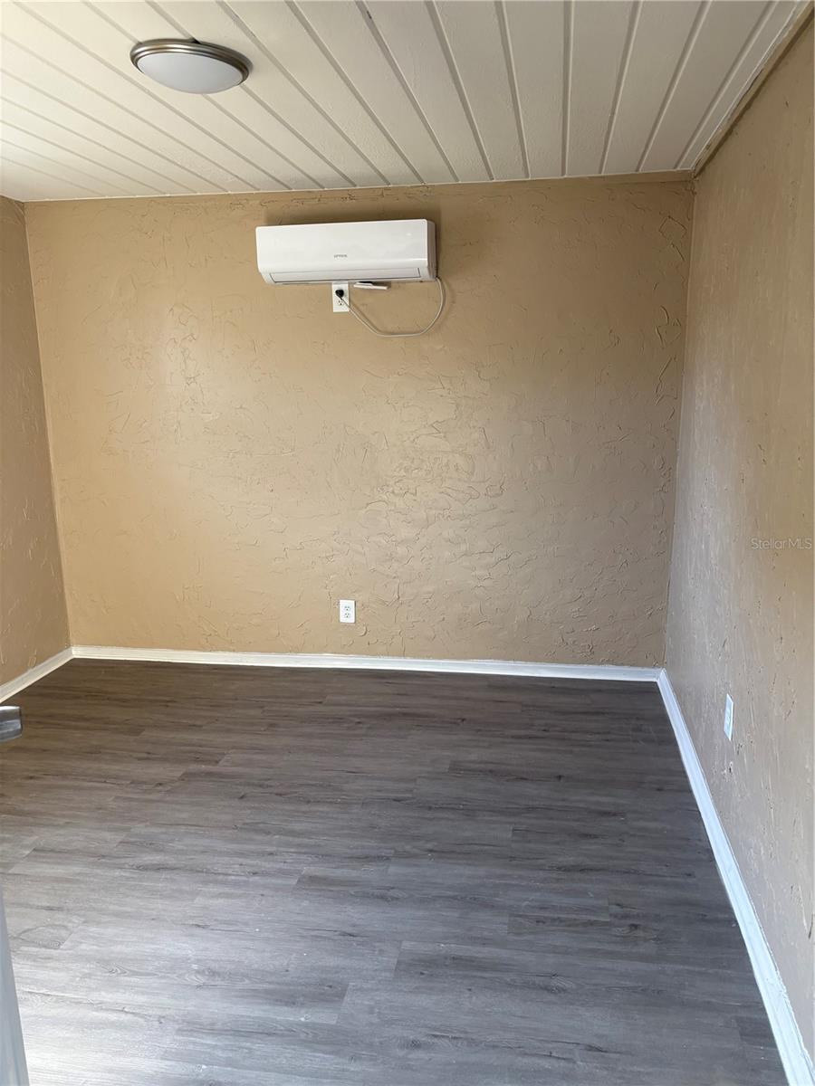 HOLIDAY LAKE ESTATES - Residential