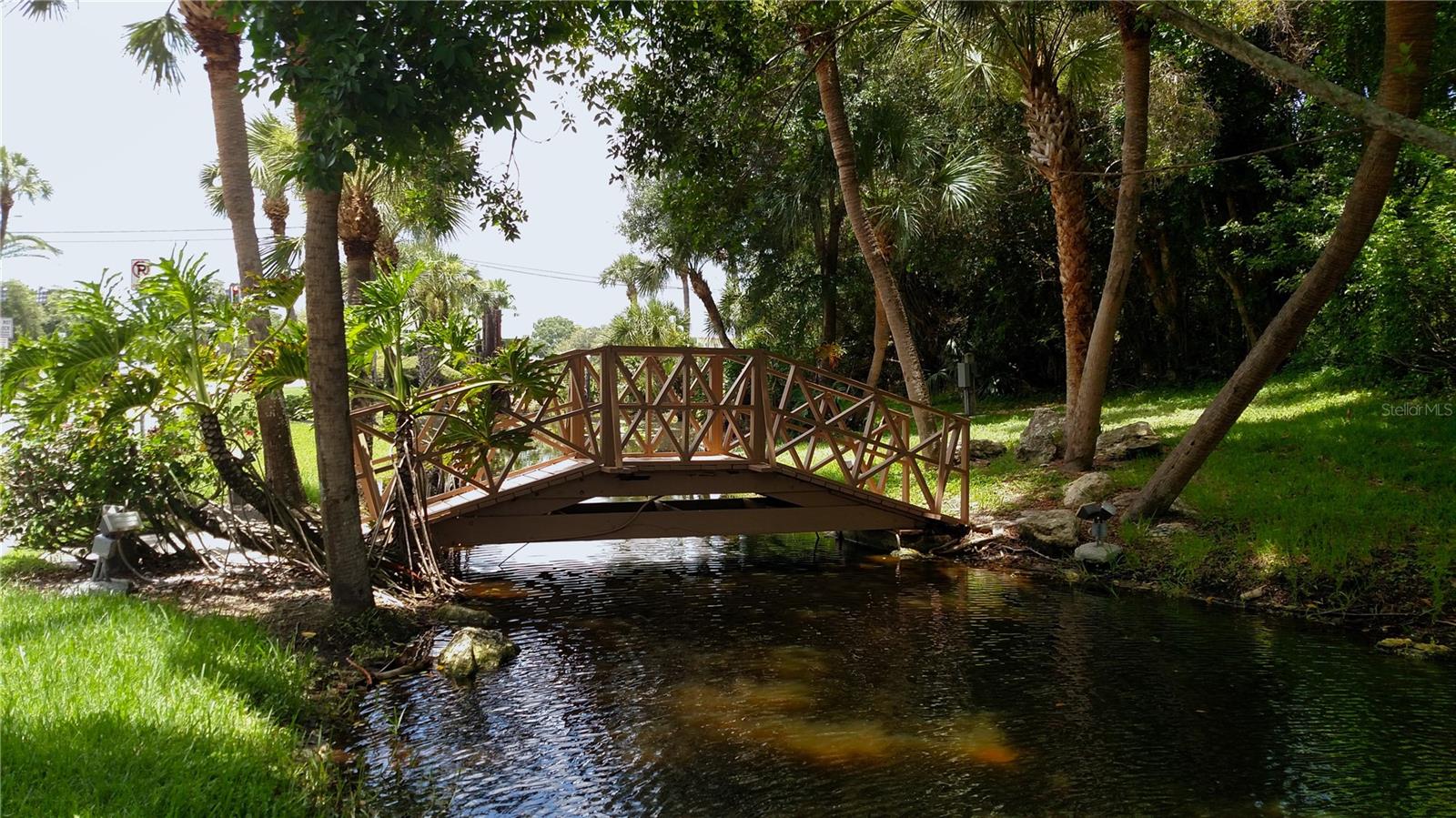 LAKES VILLAS CONDO I - Residential