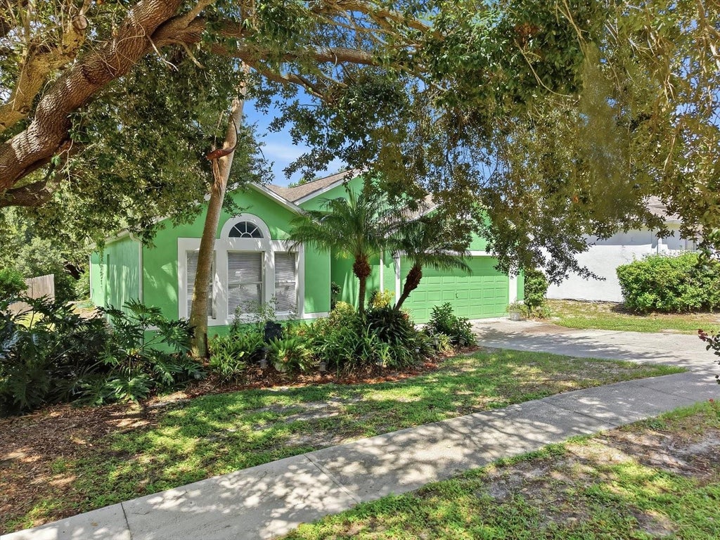 Photo of 809 Rocky Mountain Court, Valrico, FL 33594 (MLS # TB8542966)