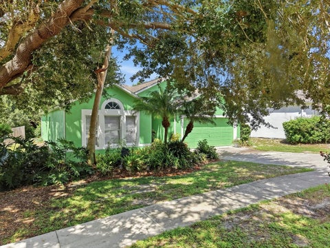 Photo of 809 Rocky Mountain Court, Valrico, FL 33594 (MLS # TB8542966)