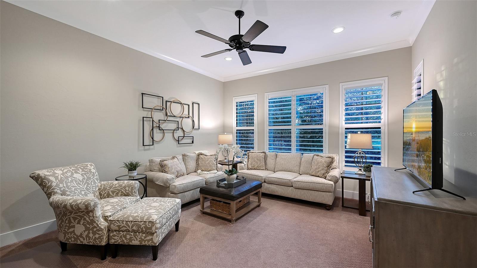 COUNTRY CLUB EAST AT LAKEWD RNCH YY1-4 - Residential