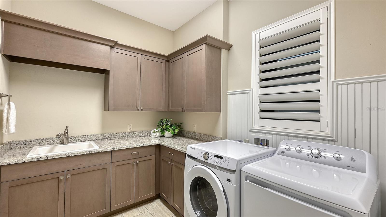 COUNTRY CLUB EAST AT LAKEWD RNCH YY1-4 - Residential