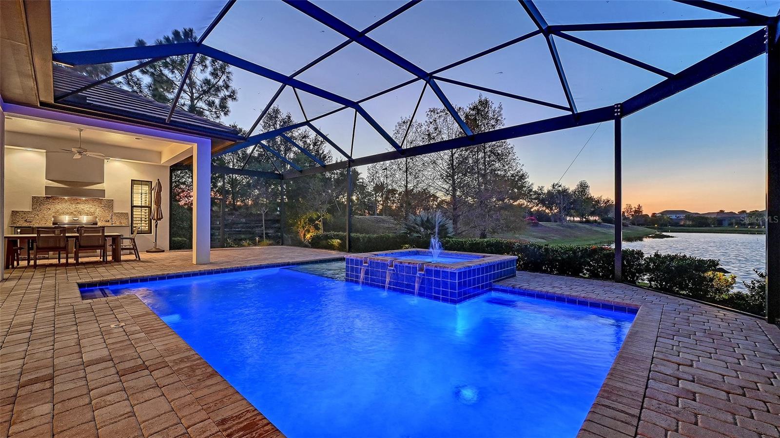 COUNTRY CLUB EAST AT LAKEWD RNCH YY1-4 - Residential