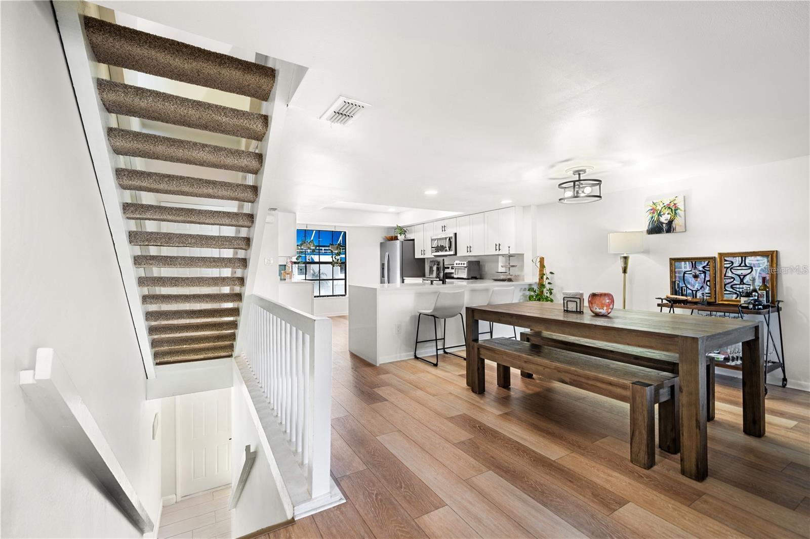 BAYWAY CONDO PH ONE - Residential